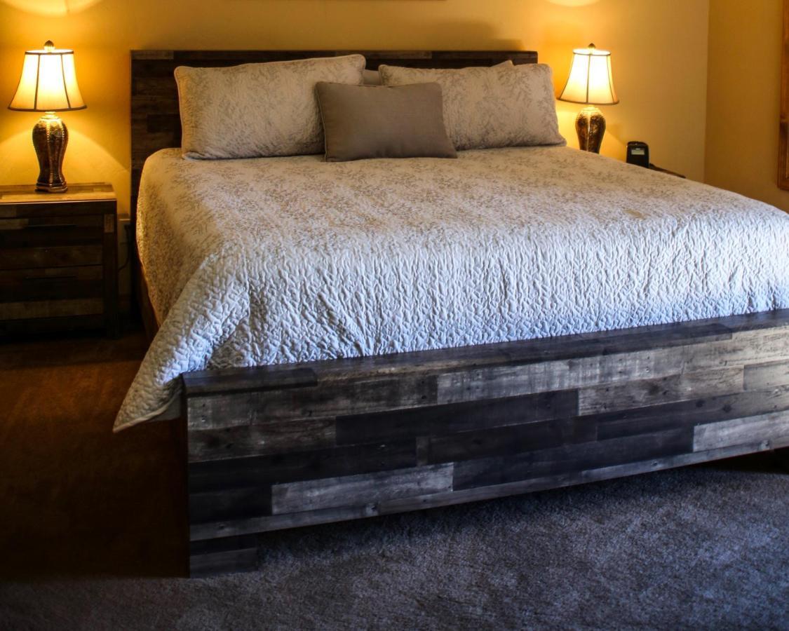 Luxury Riverfront Townhome Pagosa Springs Exterior photo